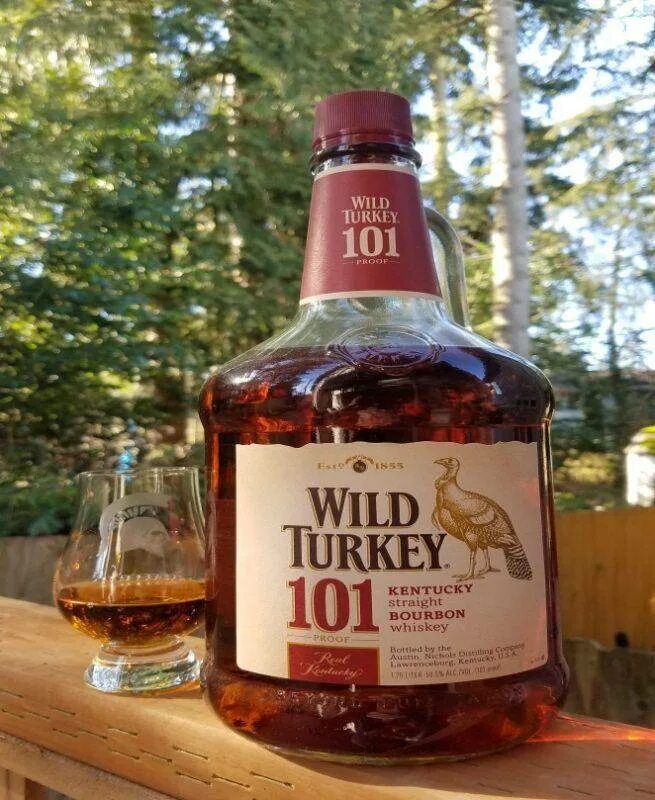 101 turkey купить. Бурбон Wild Turkey>. Bourbon Wild Turkey/Бурбон. Бурбон 101 Wild Turkey. Бурбон вилд Туркей 101. Вайлд теки Бурбон 101.