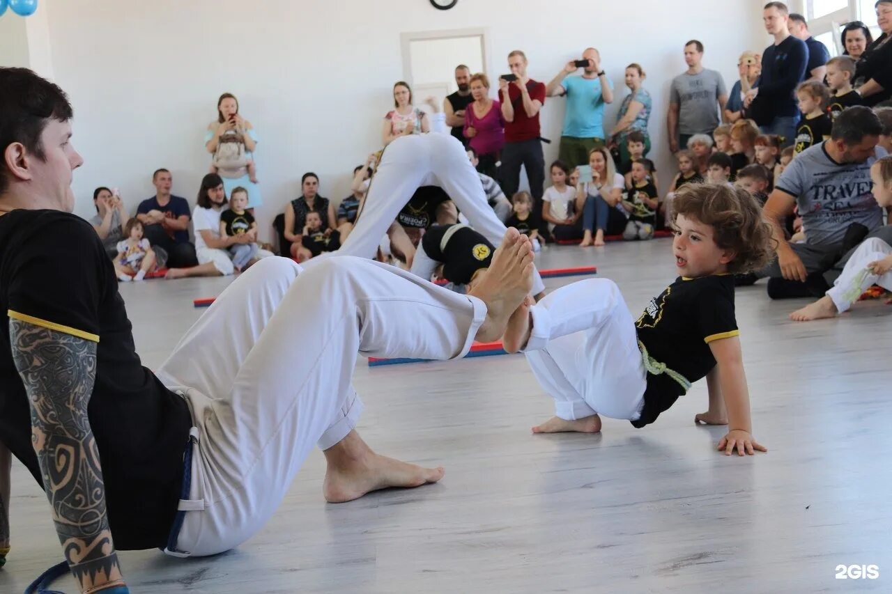 Капоэйра теплый стан фок солнечный. Школы капоэйра в москве. Капоэйра звенигород. Капоэйра легион ярославль. Российский центр капоэйры.