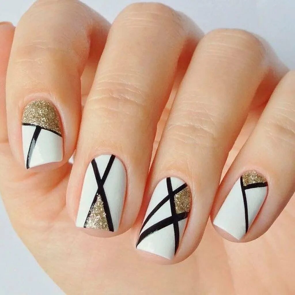 Геометрический дизайн ногтей