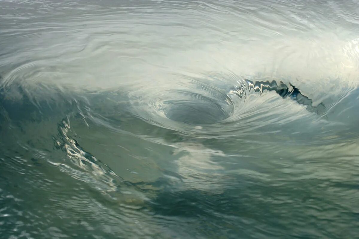 Вода в море прогревается