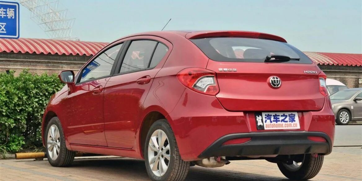 Brilliance h230. Brilliance h230 Hatchback. Бриллианс 230. Бриллианс хэтчбек хэтчбек. Где купить хэтчбек