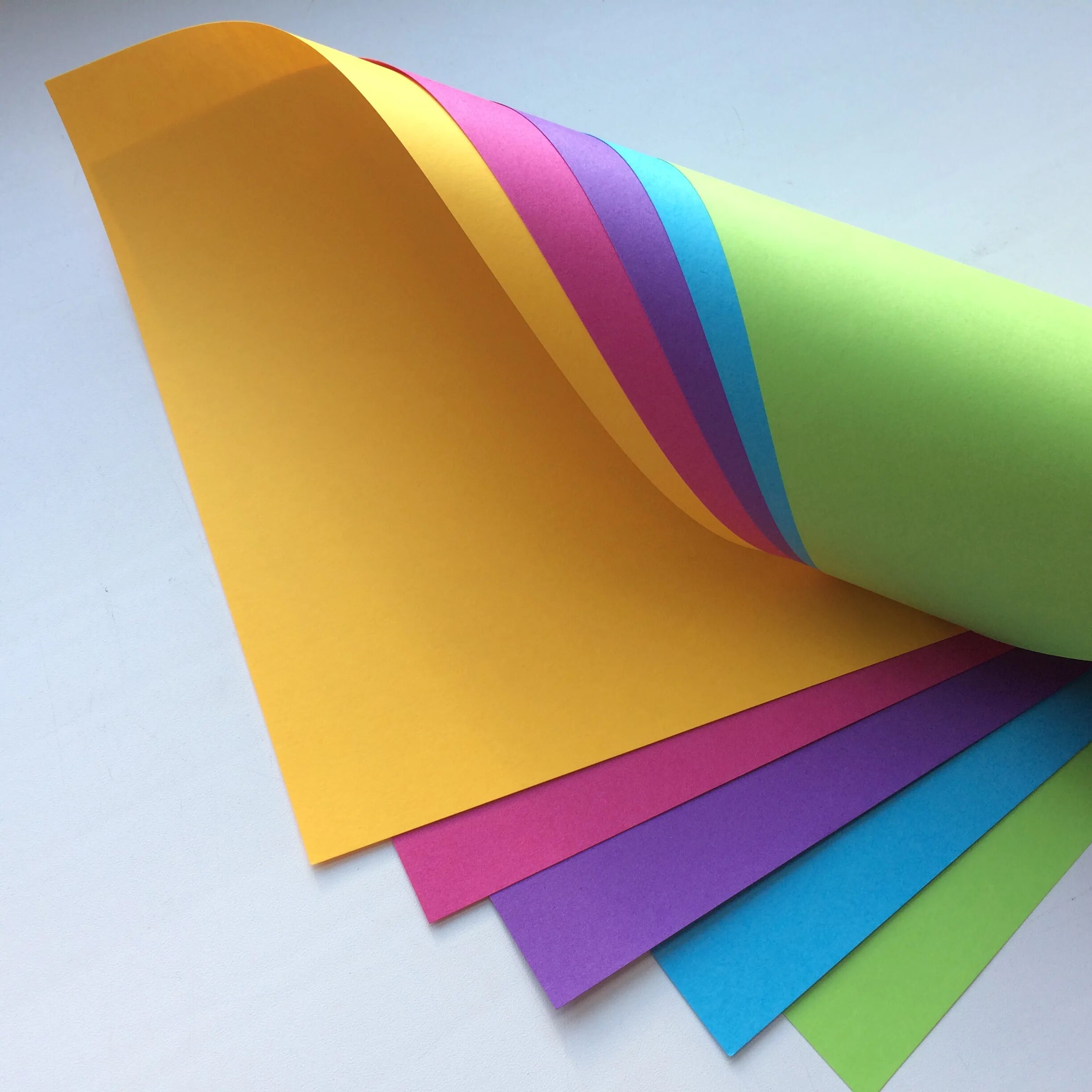 Хорошо бумага. Дизайнерской бумагой Malmero. Дизайнерский картон. Цветная бумага. Декоративный картон.