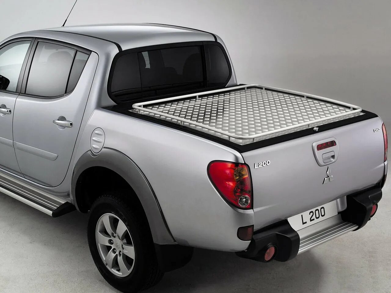 Митсубиси l200. Mitsubishi l200 IV. Mitsubishi l200 пикап intense. Mitsubishi l200 2006 пикап.