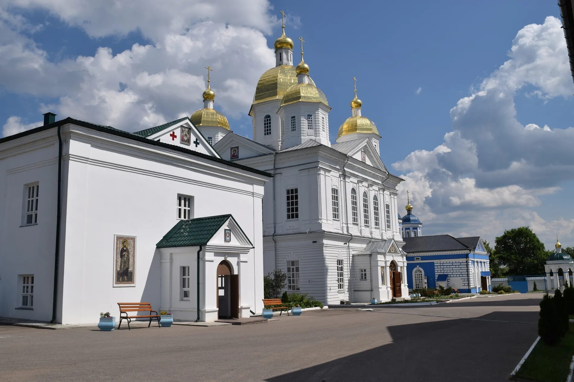 Монастырь оранки нижегородская. Оранки нижегородская область монастырь. Оранский богородицкий мужской монастырь. Оранский богородицкий монастырь. Оранки нижегородская область монастырь.