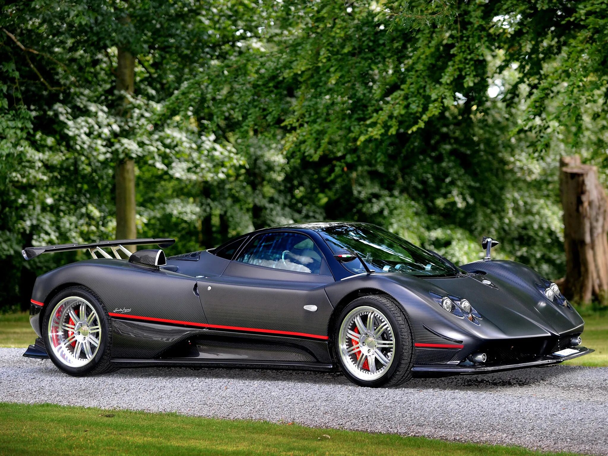 Новая зонда. Машина Pagani Zonda f. Pagani Zonda f 2005. Спорткары Пагани зонда. Pagani Zonda f Carbon.