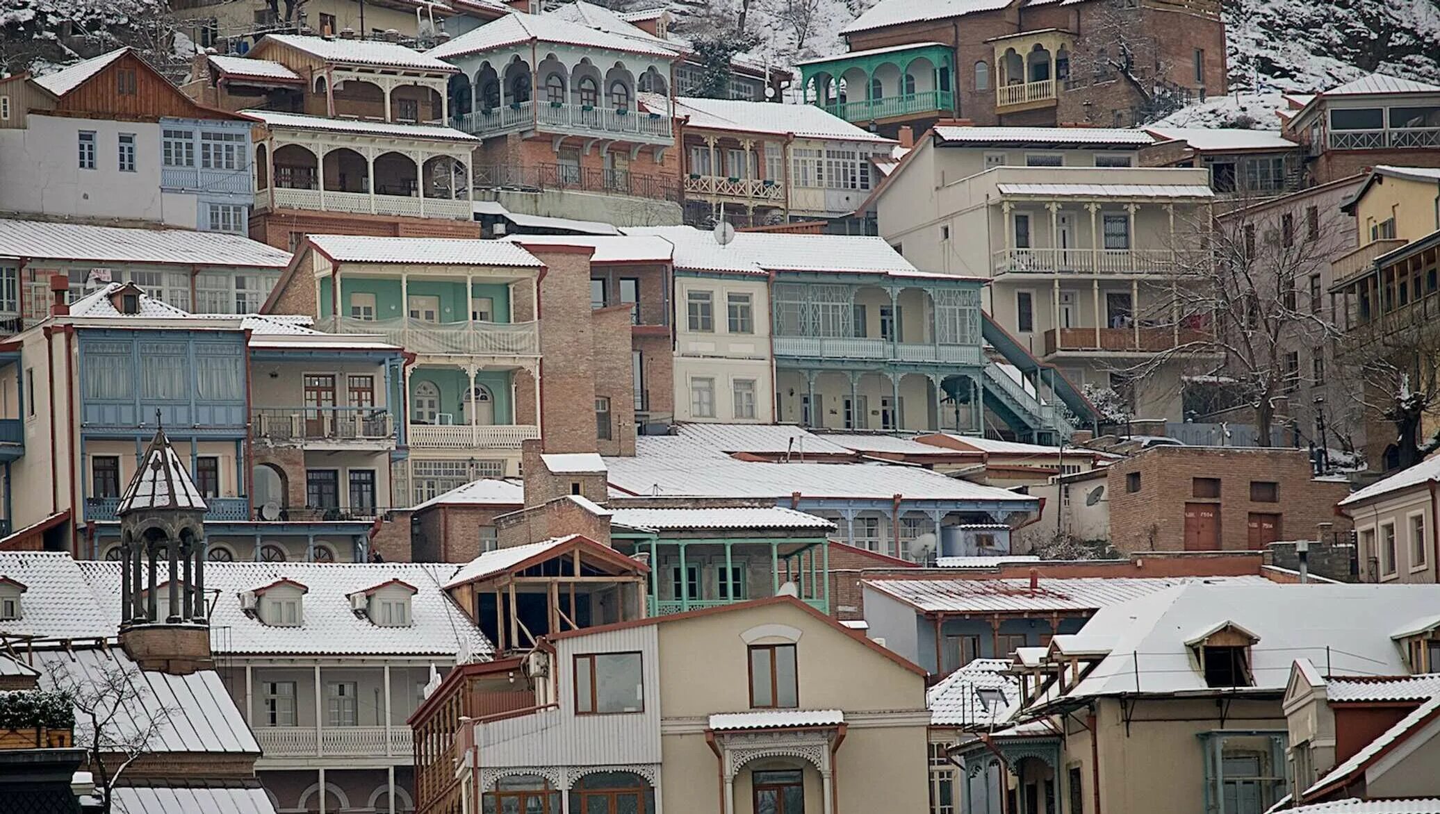Погода в грузии на 10 дней. Грузия Тбилиси климат. Грузия Тбилиси зима. Зима в Тбилиси. Снег в Тбилиси.