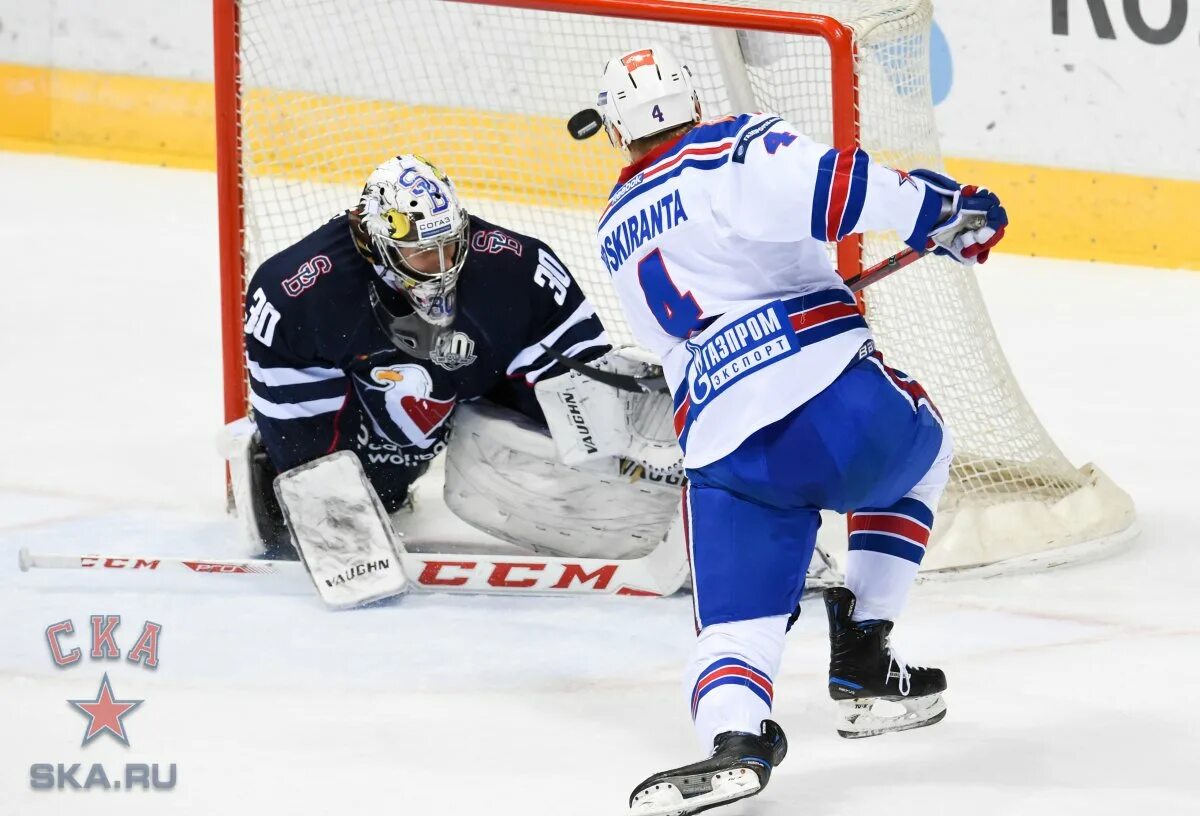 Хоккейный клуб слован. Слован братислава хоккейный клуб форма. Хк слован братислава логотип. Хк слован братислава лого. Хоккейный клуб слован.