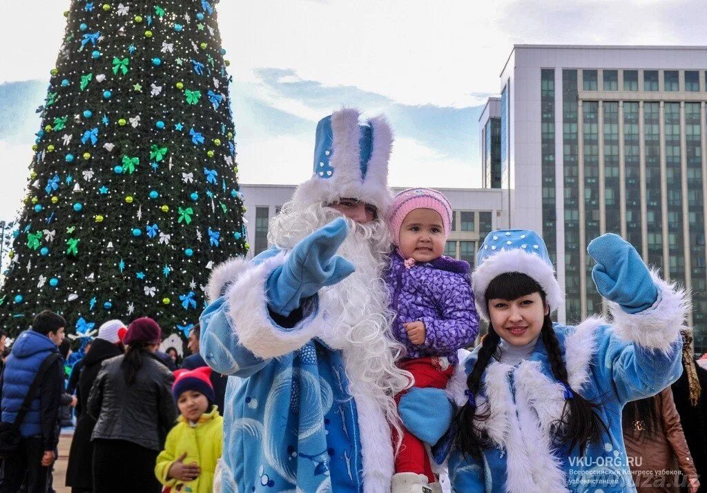 Как отмечают новый год в узбекистане. Празднование нового года в ташкенте. Елка в туркменистане ашхабад. Как отмечают новый год в узбекистане. Как отмечают новый год в узбекистане.