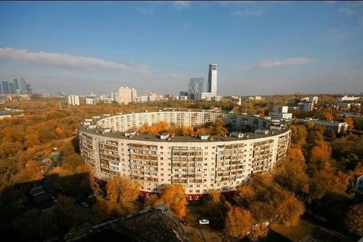 Ул довженко 6. Круглый дом очаково-матвеевское. круглый дом довженко 6. улица довженко москва круглый дом. москва, ул. довженко, 6.