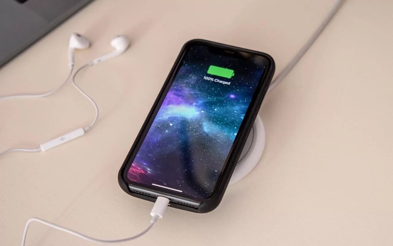 Беспроводное зарядное устройство для iphone xr. Беспроводная зарядка для iphone xr. зарядка для айфона xs. беспроводная зарядка для iphone 11. зарядник айфона xs макс.