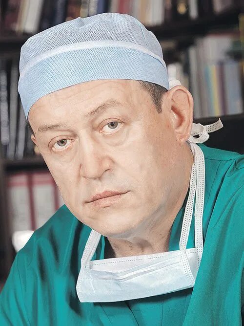 Врач дубров. Суханов сергей германович. суханов сергей германович пермь. суханов кардиохирург пермь. сергей суханов врач.
