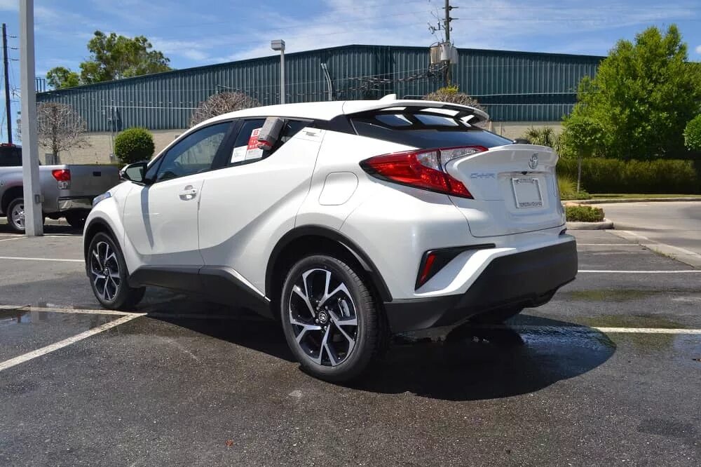 Дром новый тойота. Toyota Chr 2019. Тойота Chr гибрид 2019. Toyota Chr 4wd. Toyota Chr 4wd 2018.