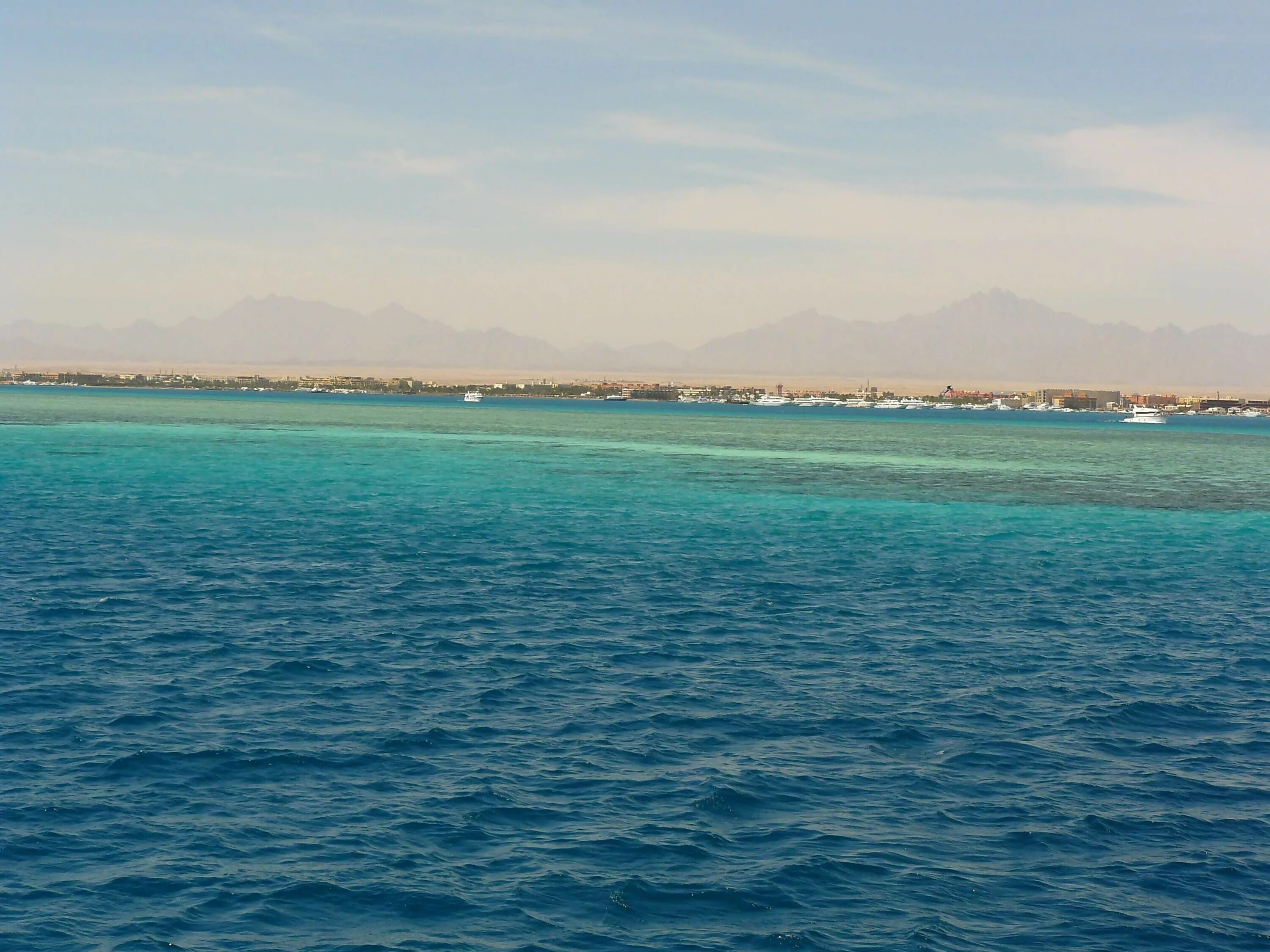 Красное море хургада отзывы. Красное море Хургада. Меркурий Хургада Египет. Египет моря 34401440. Море Египет Хургада красное море.