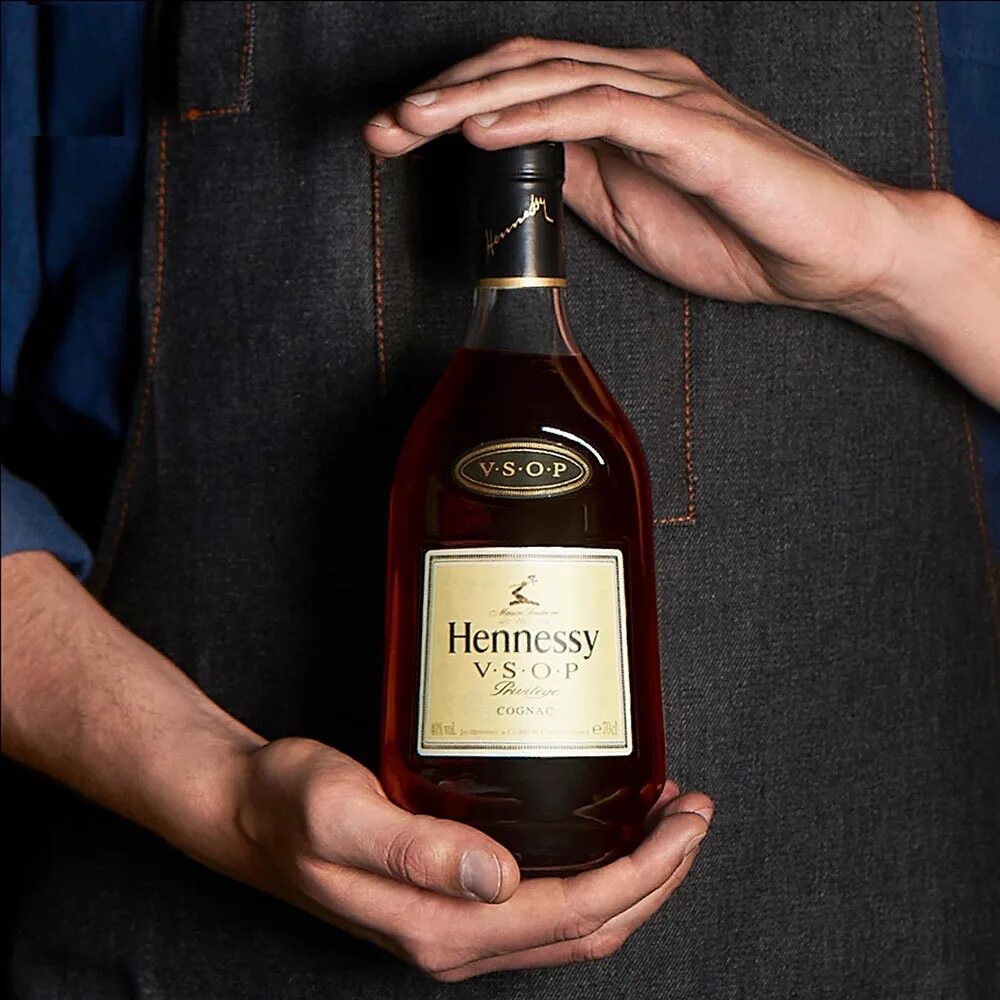 Hennessy vsop cognac. Hennessy v.s.o.p коньяк. hennessy vsop. коньяк хеннесси vsop. хеннесси v.s.o.p 0.7.