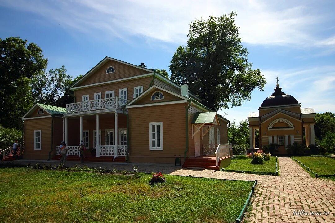 Тарханы пенза. Пенза тарханы экскурсия из пензы. Село тарханы пензенская область. Зеленый театр тарханы. Тарханы экскурсия.