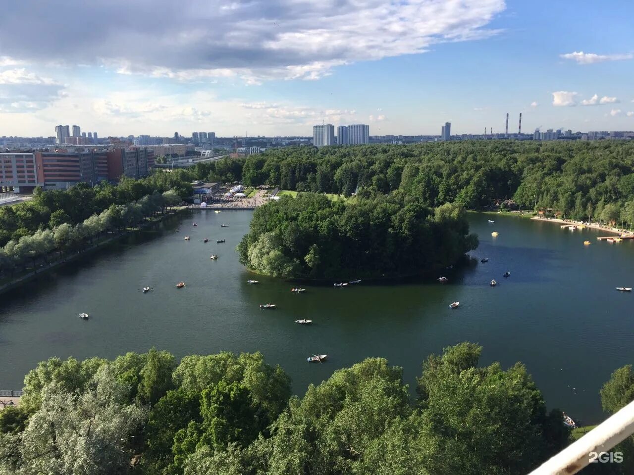 Измайловский парк московский просп 2 москва фото. Соколиная гора парк Измайлово. Измайловский парк, Москва, аллея большого круга. Круглый пруд Измайловский парк. Аллея большого круга 7 Измайловский парк.