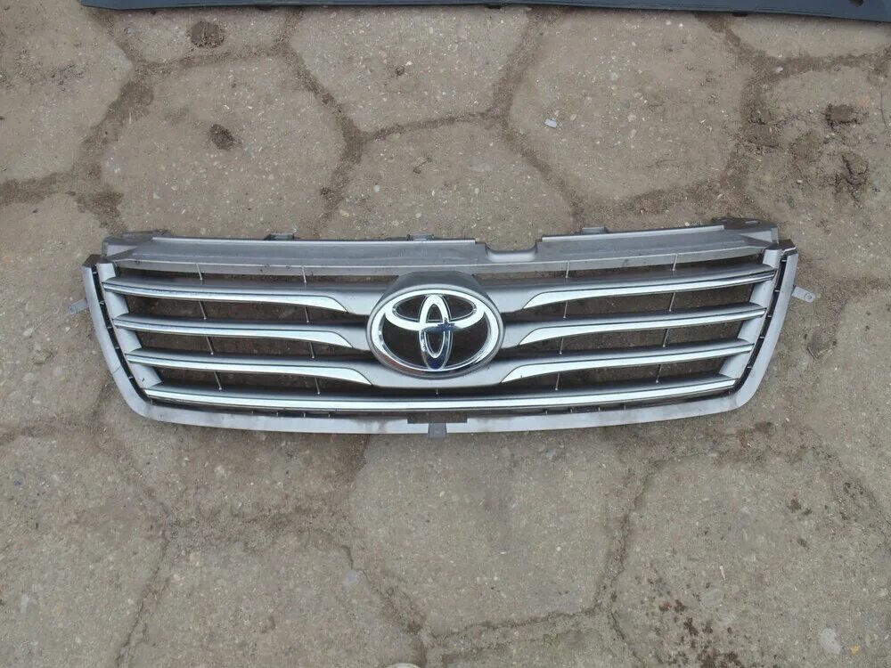 решетка радиатора на рав 4. решетка радиатора тойота рав 4 3 поколение. решетка радиатора toyota (5311113100). решетка радиатора рав 4 2011. решетка радиатора на рав 4.