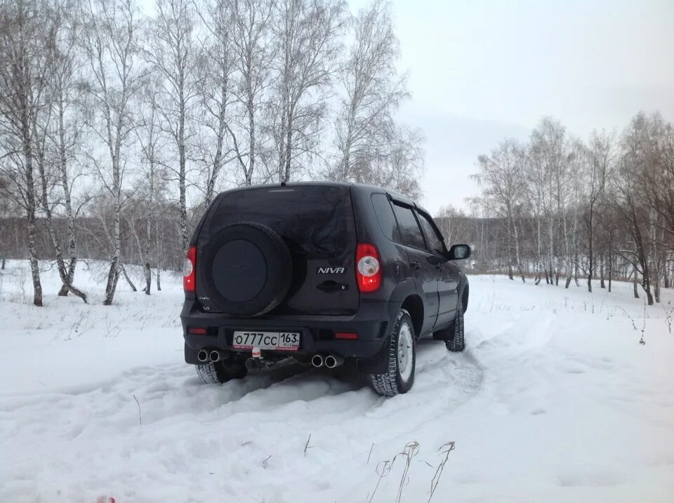 Выхлоп на ниву шевроле тюнинг Раздвоенный выхлоп Chevrolet Niva, 1,7 л, 2006 года аксессуары DRIVE2