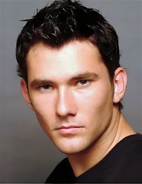 Luke mckenzie actor. Benjamin mckenzie торс. Luke mckenzie actor. Алекс расселл торс. Майор фильм 2022.