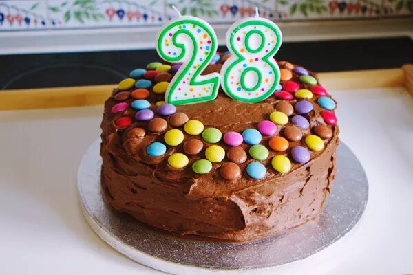 Торт на 28 лет. Тортик на 28 лет. Торт на др 28 лет. Торт на день рождения 28.