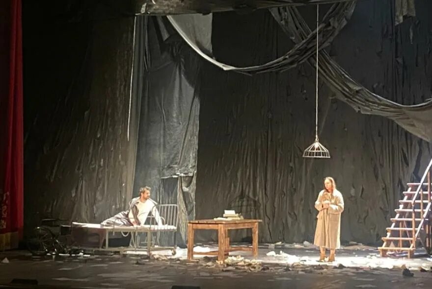 Спектакль никого не оставил равнодушным. Куприн поединок хлебников. Губернатор спектакль бдт. Спектакль мышьяк и кружева. Дмитрий орлов спектакль мужчина по вызову.