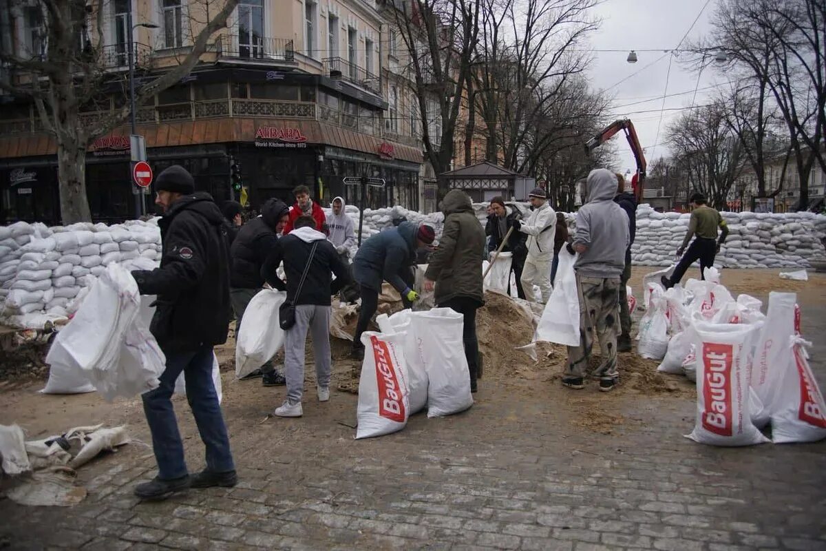 Новости войны на украине на 1 апреля. События в городах Украины. Украинские фашисты. Украина Одесса последние.