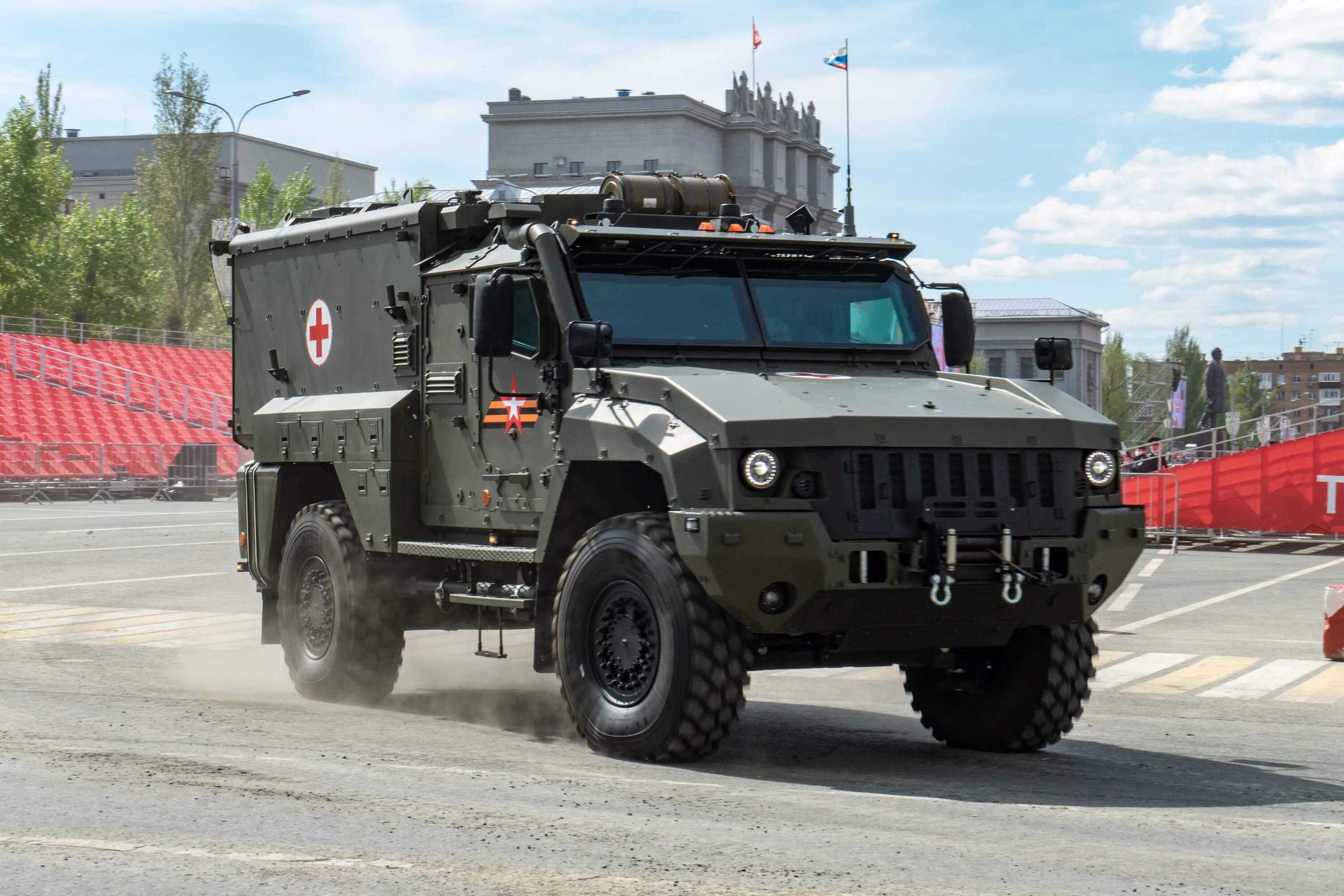 Тайфун 53949. Тайфун 4х4. Тайфун х. Бронеавтомобиль тайфун к-53949. Камаз 53949.