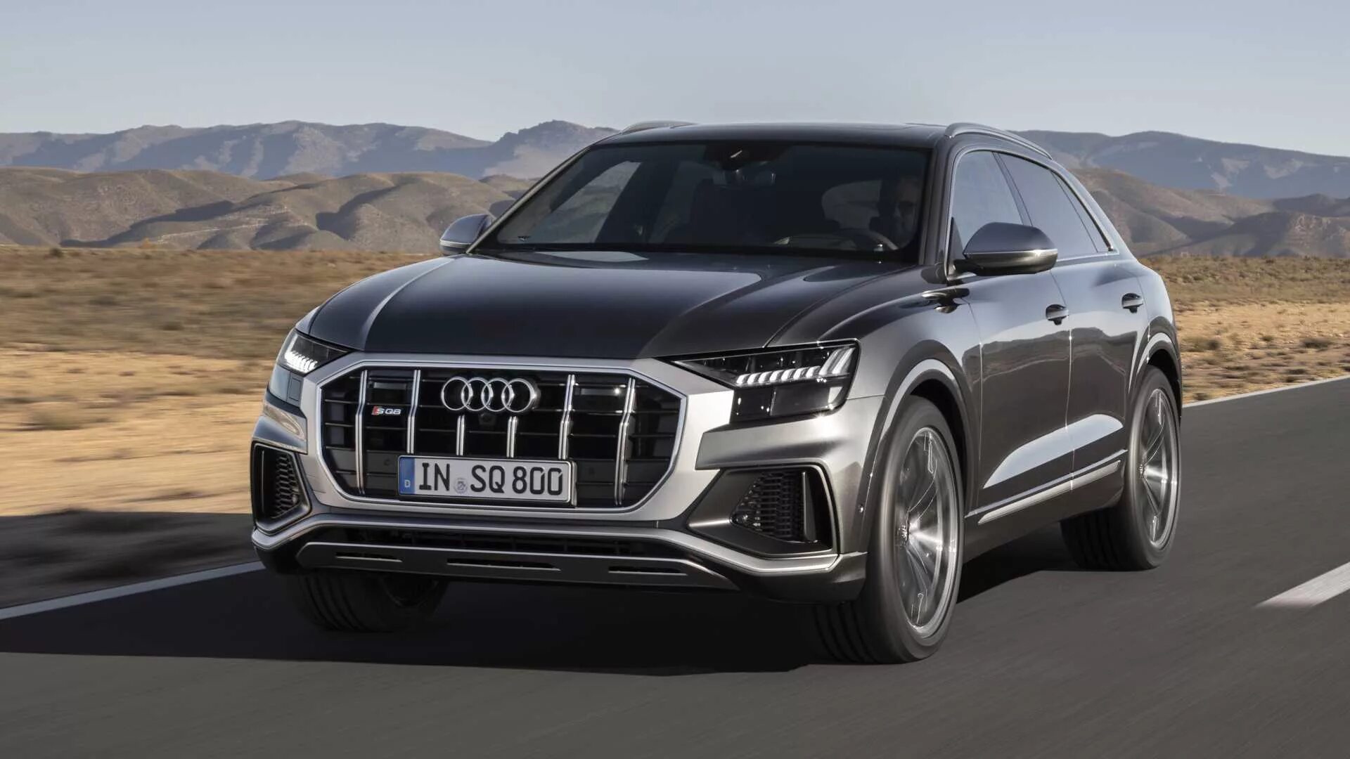 Фото 2020 года. Audi q8 2020. Audi sq8 2020. Ауди q8 2022. Новая Ауди q8.