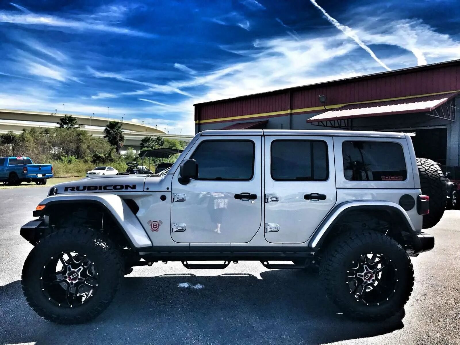 Jeep wrangler 1 6 scale. Jeep wrangler rubicon 2000. jeep wrangler rubicon 2025 белый. jeep wrangler rubicon 6.4. jeep wrangler rubicon 2018 lifted.