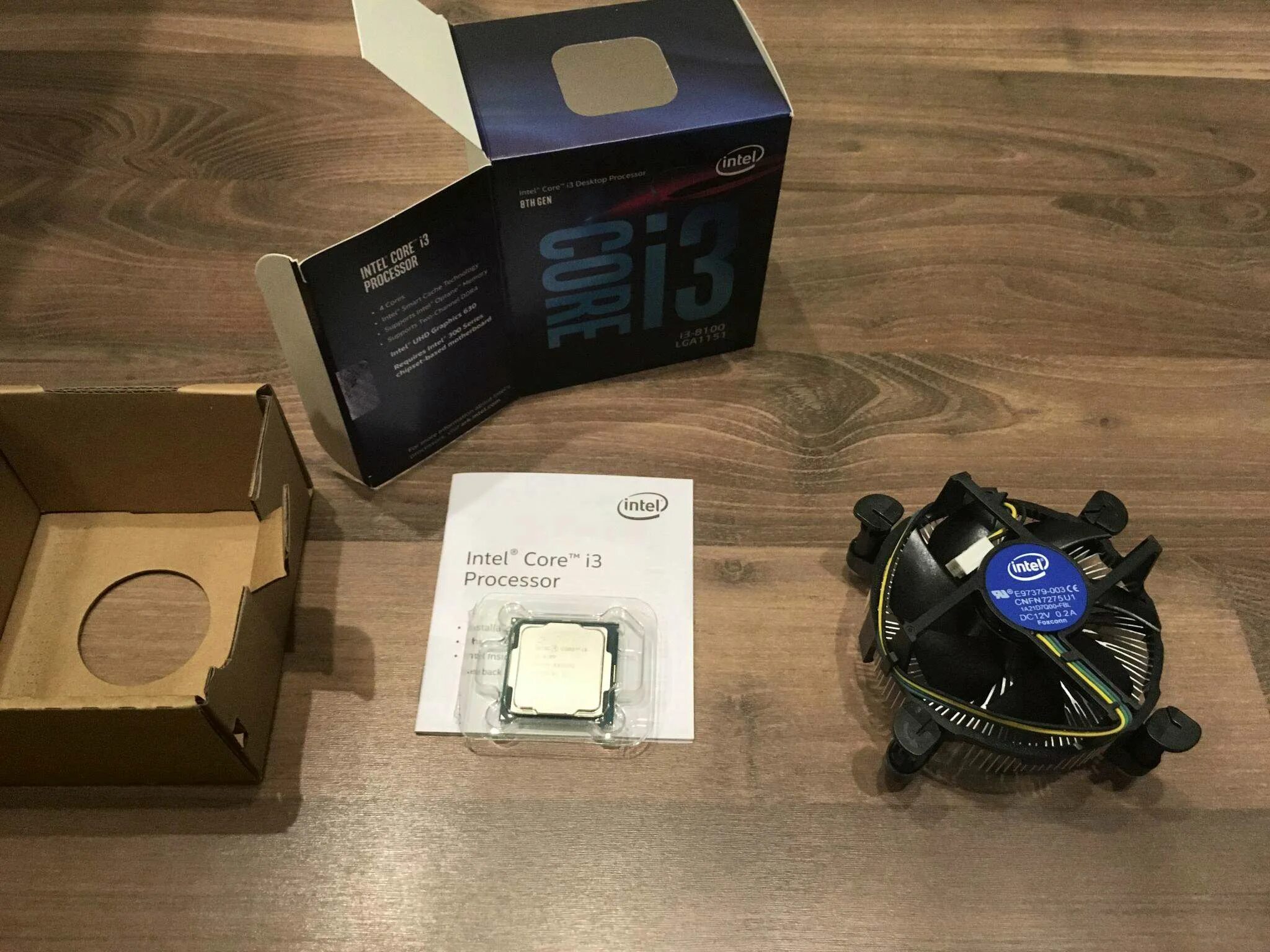 Процессор Intel Core i3-8100. Процессор i3 8100 Box. Intel Core i3-8100 lga1151. Кулер для процессора i3 8100 бокс.