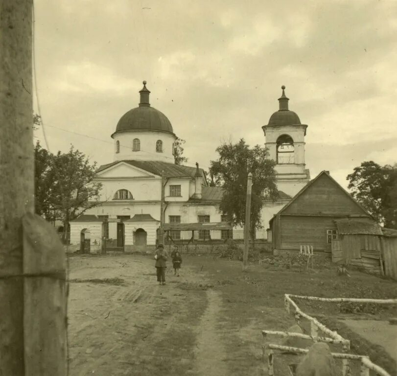 Камеры никольского. Церковь Никольское Тосненский. Село Никольское Тосненский район. Церковь в Никольском Тосненский район. Храм Николая в Никольском Тосненского района.