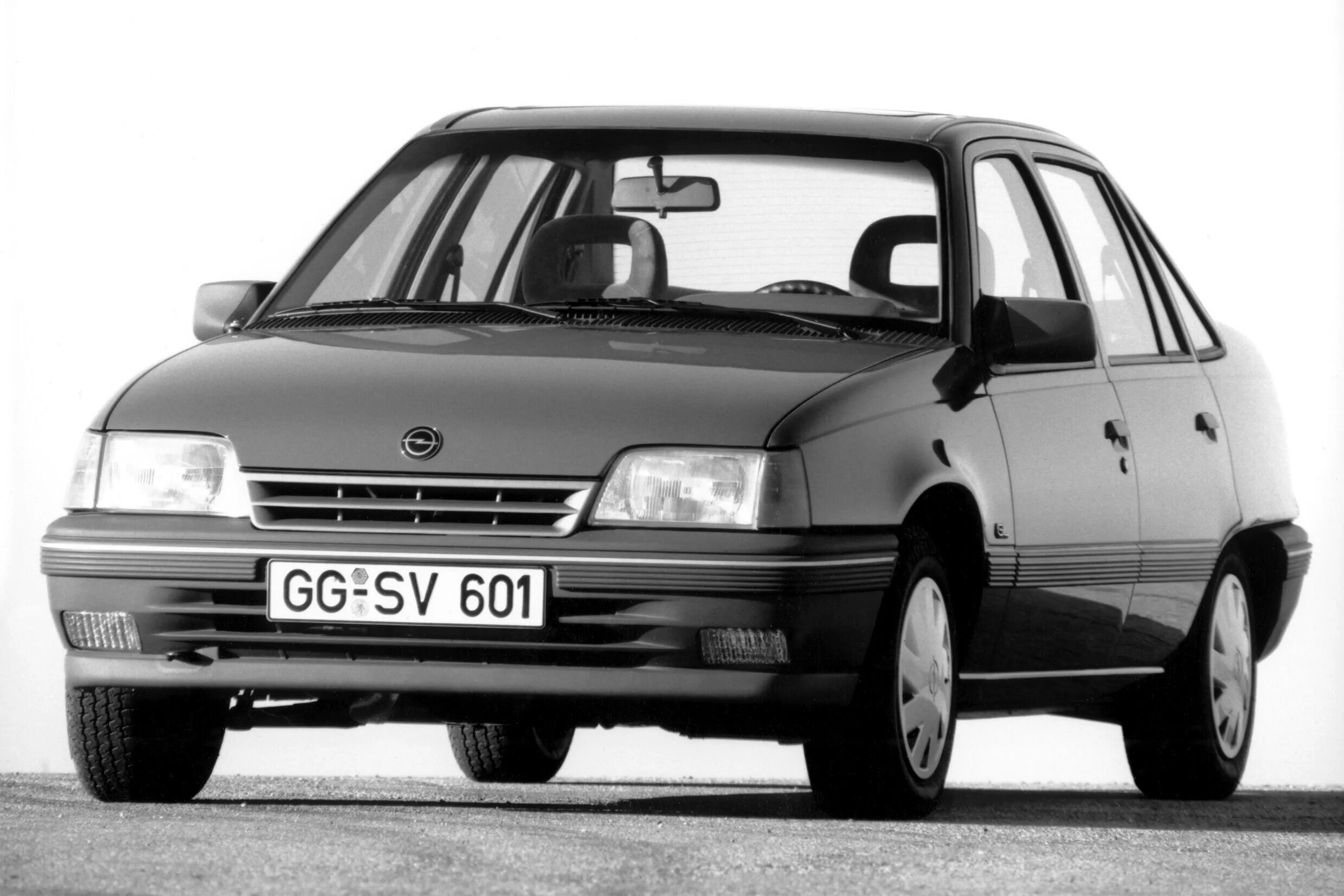 Opel renault. Opel Kadett e 1989. Опель кадет 1989 седан. Opel Kadett 1985. Опель Кадетт 1988 седан.