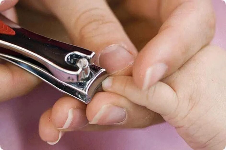 Когда можно подстригать ногти. Подстригание ногтей. Стричь ногти. Подстриженные ногти. Чем подстригать ногти.
