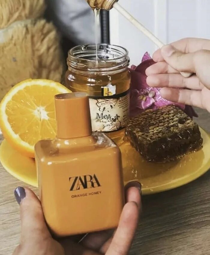 Духи honey. Zara Orange Honey. Zara Orange духи. Духи Zara оранжевые.