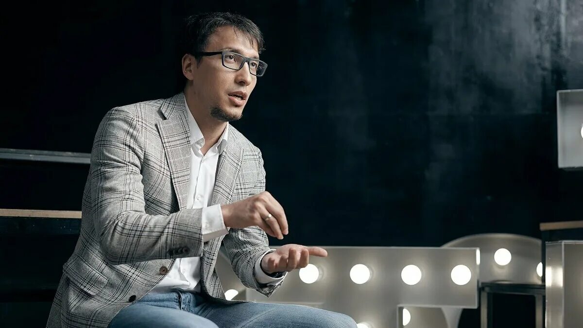 Дмитрий абзалов у соловьева. Дмитрий абзалов 2021. Дмитрий абзалов голый. Дмитрий абзалов в 2016. Дмитрий габитович абзалов родители.