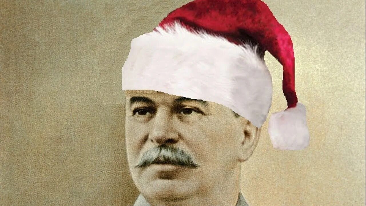 Листьев в колпаке. Сталин новый год. Сталин в новогодней шапке. Сталин в новогоднем колпаке. Сталин в новогоднем стиле.