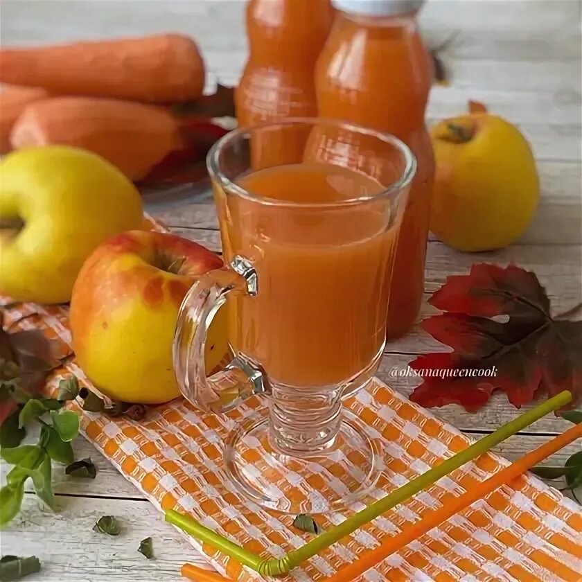 Сок из тыквы моркови и яблока. Морковный сок на зиму. Почему морковный сок из соковарки светлый ?. Сок яблоко морковь. Яблочно морковный сок на зиму без соковыжималки.