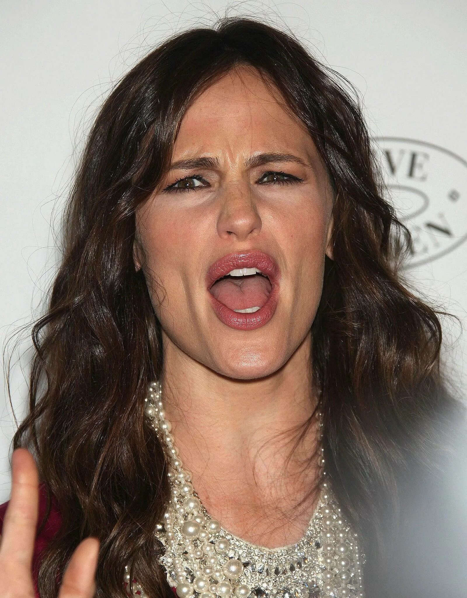 Звезда с неба. Звезды открытые человеком. Джессика альба рот. Человек и вселенная. Дженнифер гарнер язык.