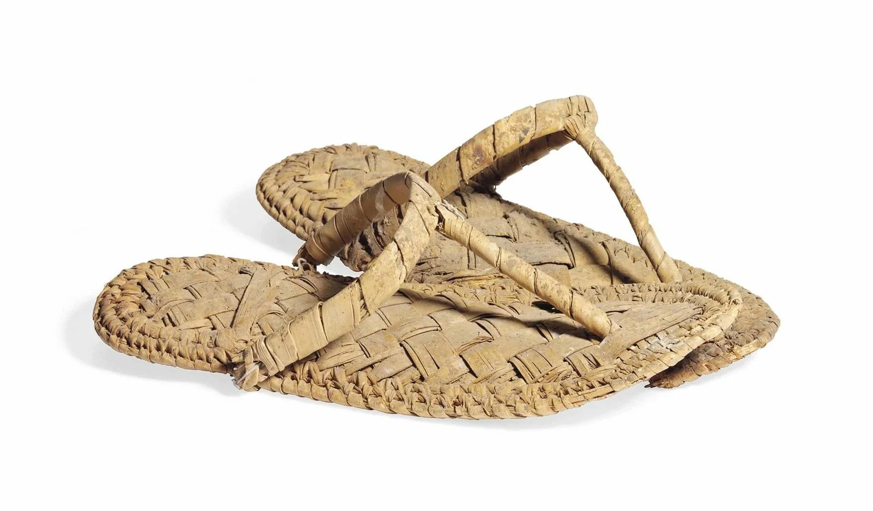 Первые сандали. Сандалии в древнем Египте. Обувь землепашцев древнего Египта. Сандалии из пальмовых листьев древний Египет. Сандалии фараона в древнем Египте.