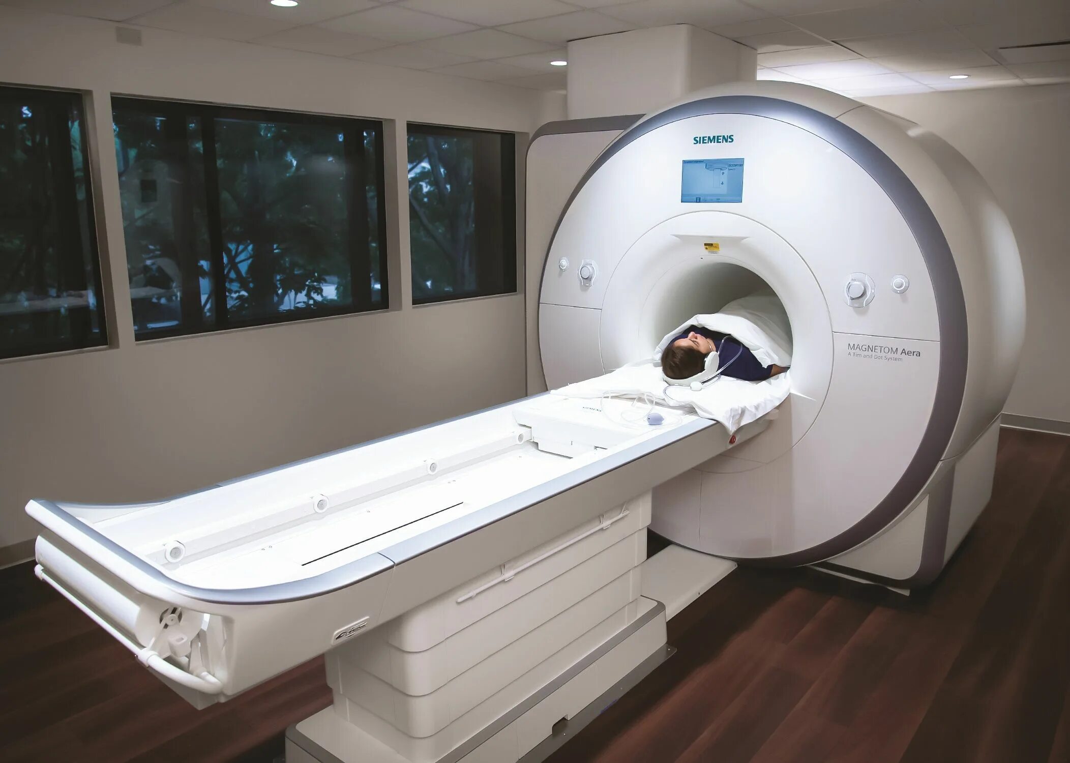 Siemens MRI. MRI scan. Magnetic Resonance Imaging. MRI Corea.