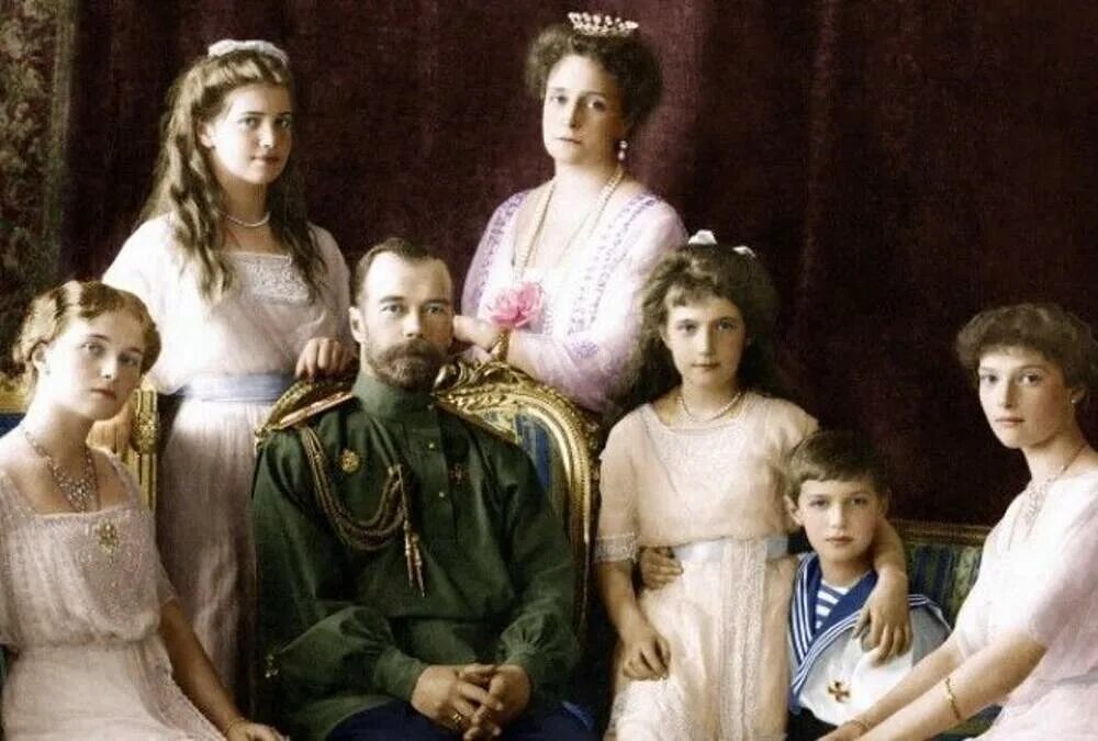 Судьба семьи романовых. Царская семья николая 2. семья царственных страстотерпцев николая ii и александры фёдоровны. династия романовых николай 2 и его семья. the romanovs сериал.