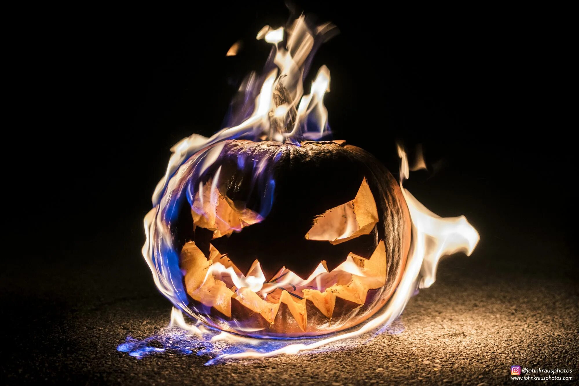 Strange picture. Halloween Pumpkin Bonfire. Strange pictures. Слово Strange picture. Interesting picture or Strange.