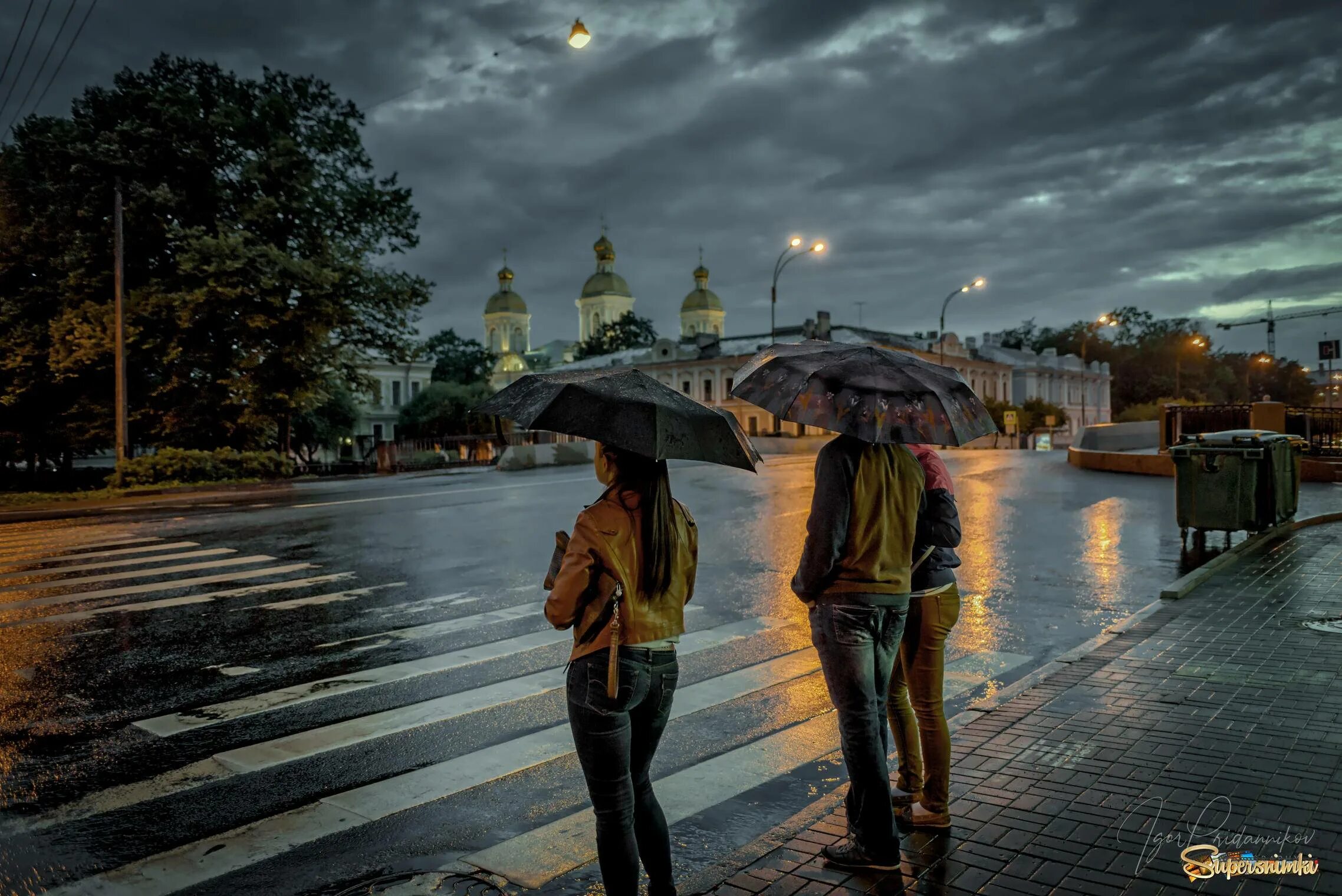 Где то в городе далеко. &quot;дождливый вечер&quot;. дождь в городе. дождливое лето в городе. город под дождем.