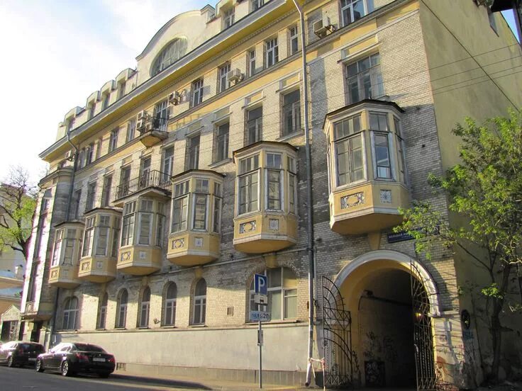 Москва, ул. Г. 30/7, стр. 1. Большая молчановка, 15/12.