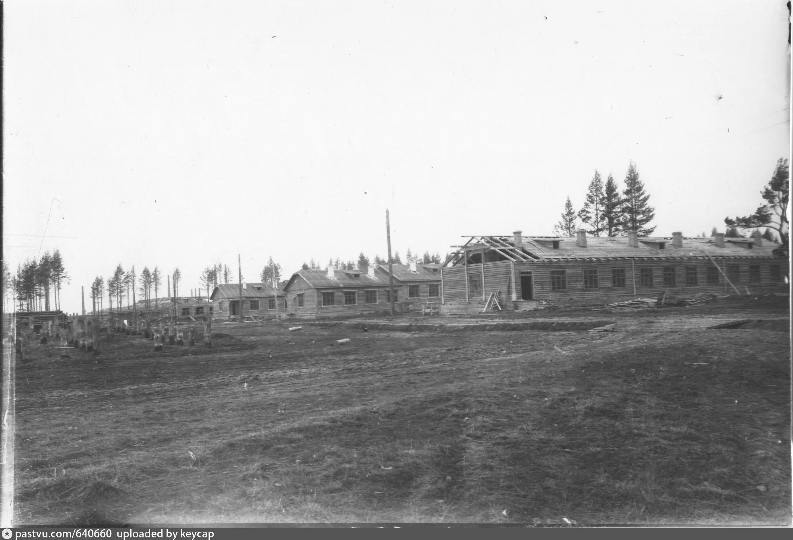 Второй рабочий поселок иваново. Фабрика маяк революции пенза. Ресторан горный хрусталь пермь. Рабочий поселок эльмашстроя. Рабочий поселок в иваново-вознесенске.