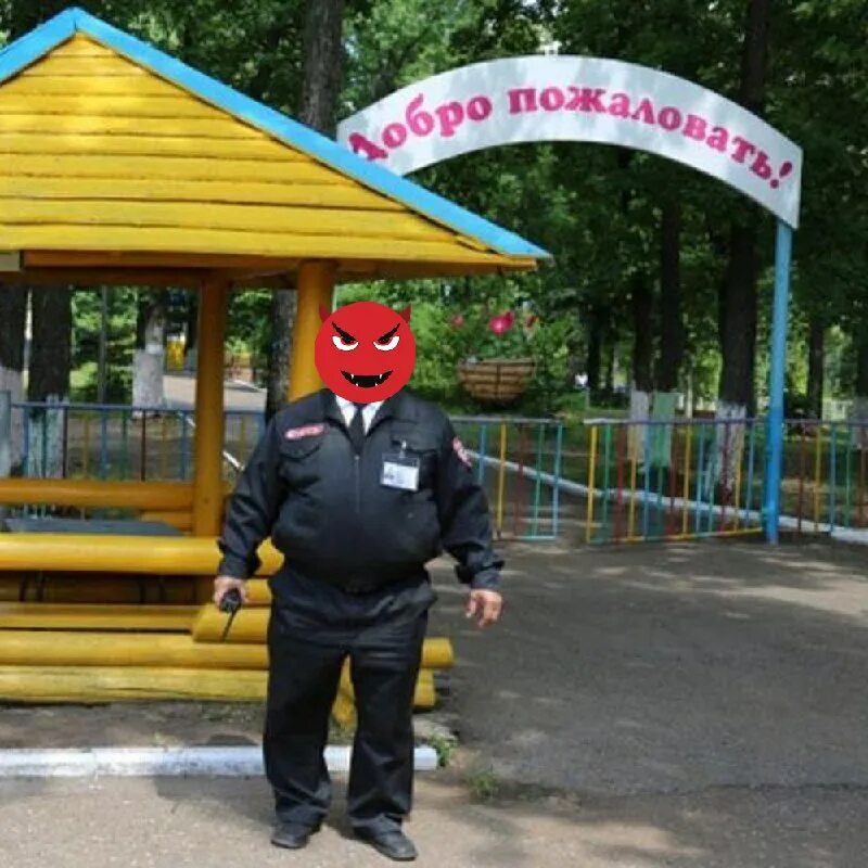 охранник в больнице.