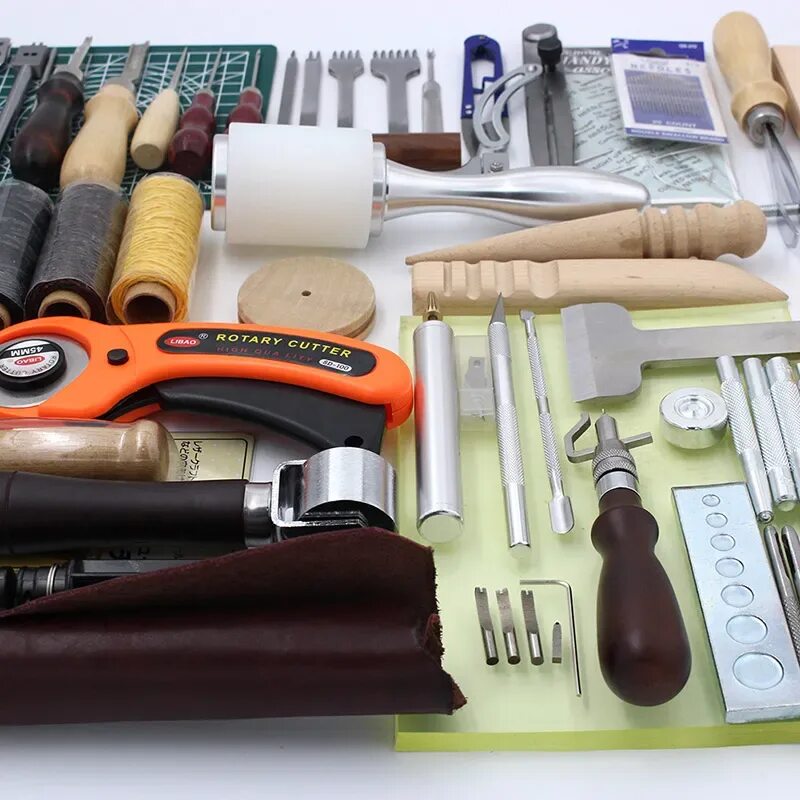 Инструменты для кожи. Инструменты для шитья. Приспособления для шитья. Инструмент для пошива изделий из кожи.