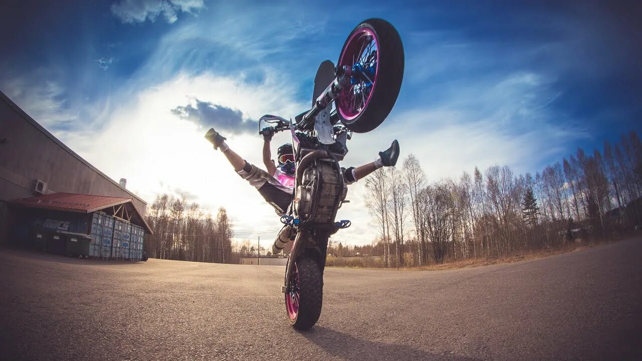 Голден драгон питбайк. Телекоммуникации бренды. Питбайк стант. Питбайк стант. Трр.