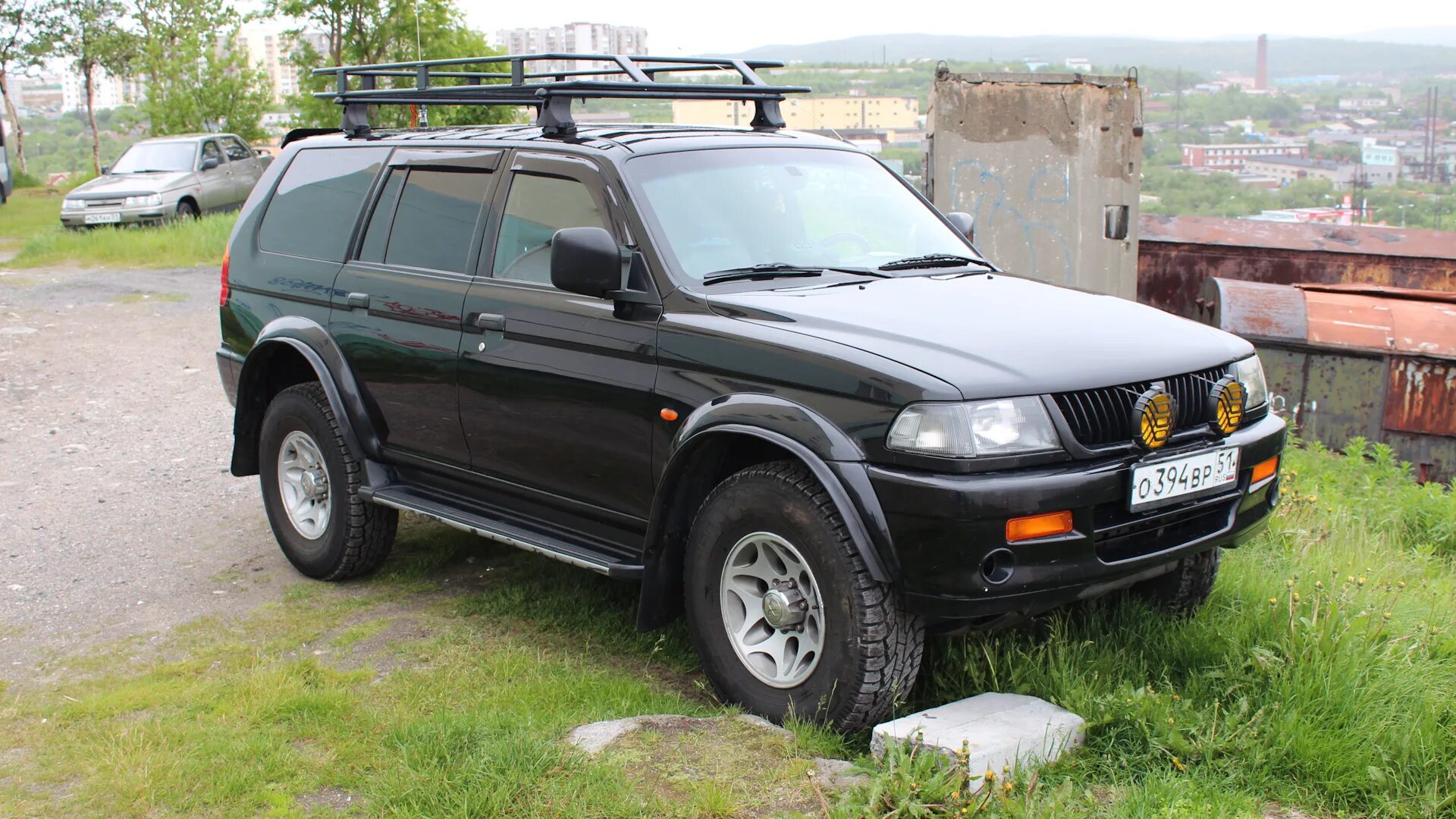 Митсубиси 1998 года внедорожник. Pajero sport 1998. Mitsubishi pajero sport 1998-2008. Mitsubishi pajero sport i (1998-2008). Mitsubishi pajero sport 2001.