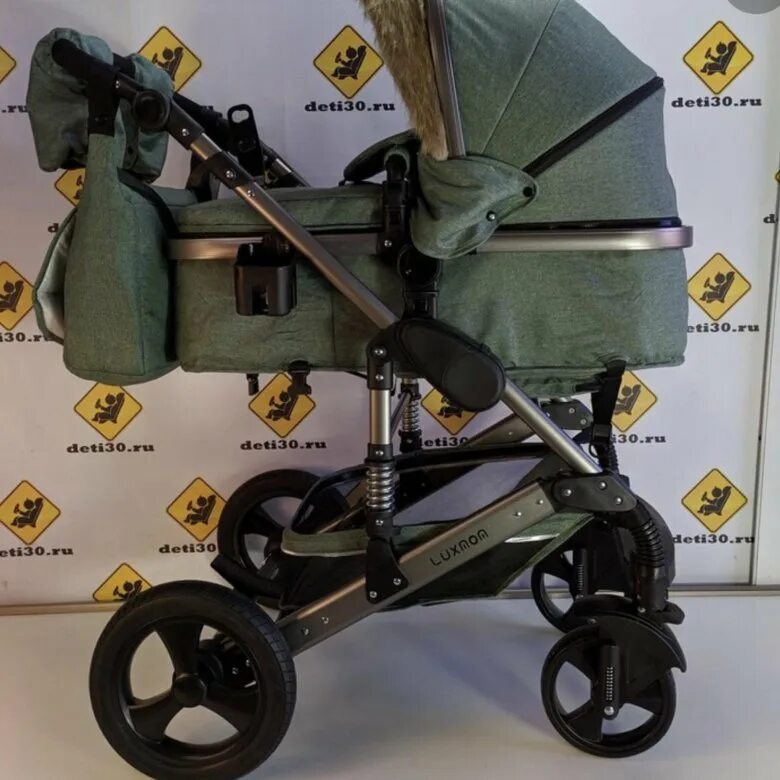 Коляска luxmom 2 в 1 555. Luxmom 555. Luxmom 555 коляска 3в1. Коляска люкс мом 555 2 в 1. Luxmom 555 синий джинс.